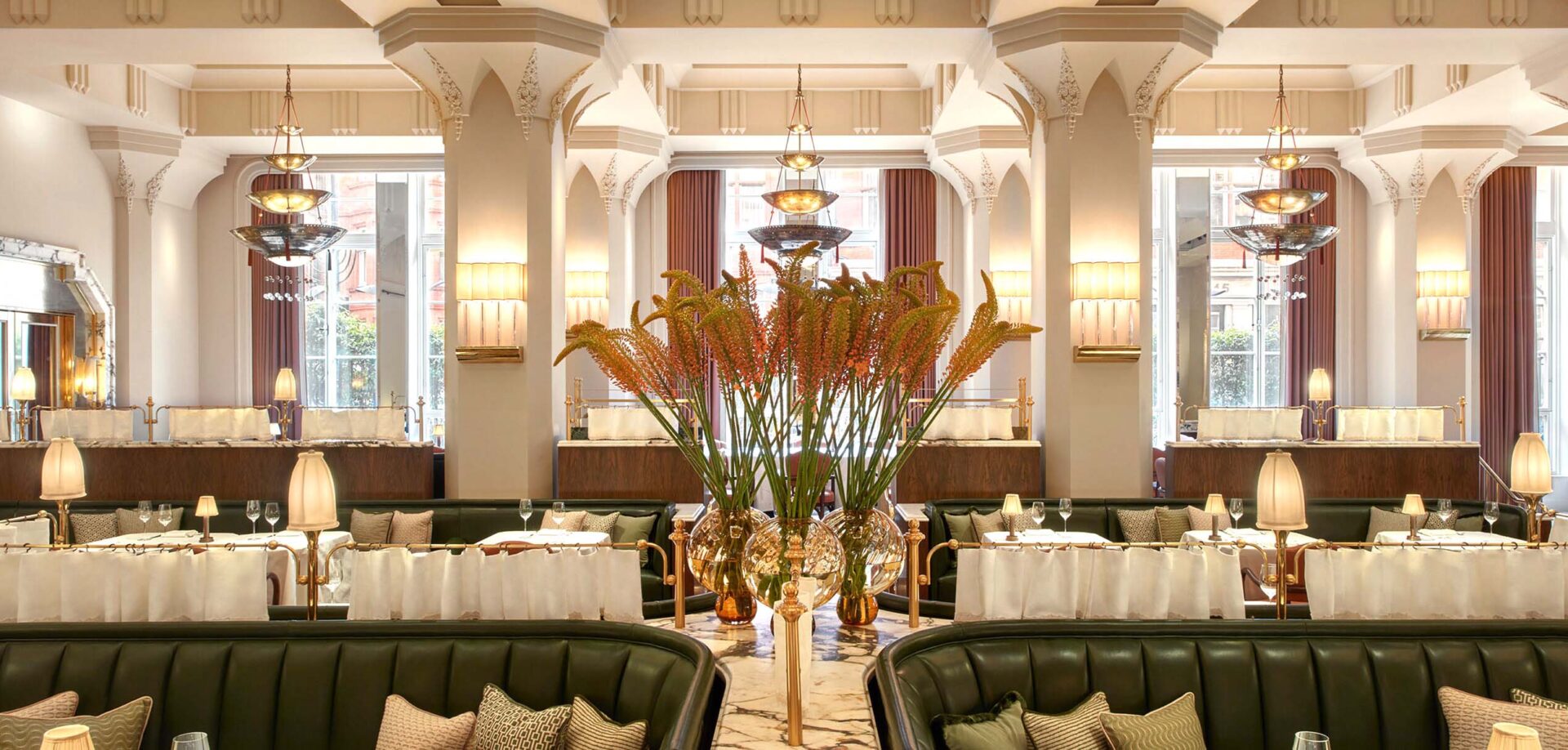 Hotel & Restaurant Floral Artistry | Preeminent Brands and Haute Hospitality | The Floral Couturier